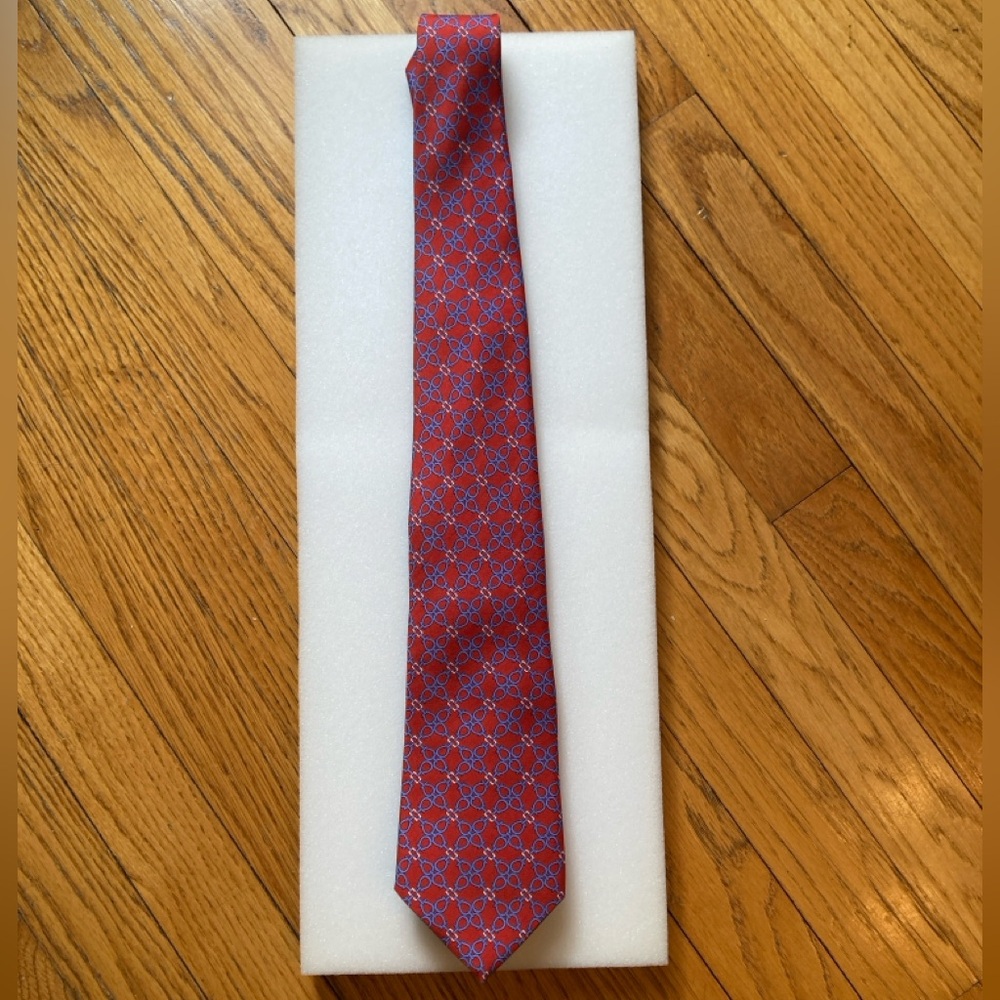 Brooks Brothers NWT silk tie red/blue/white horse bit design